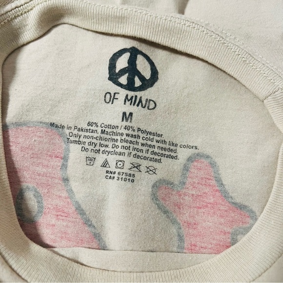 Peace of Mind Unisex Medium “Stay Positive” Colorful Everyday Shirt Beige & Red - Picture 6 of 6
